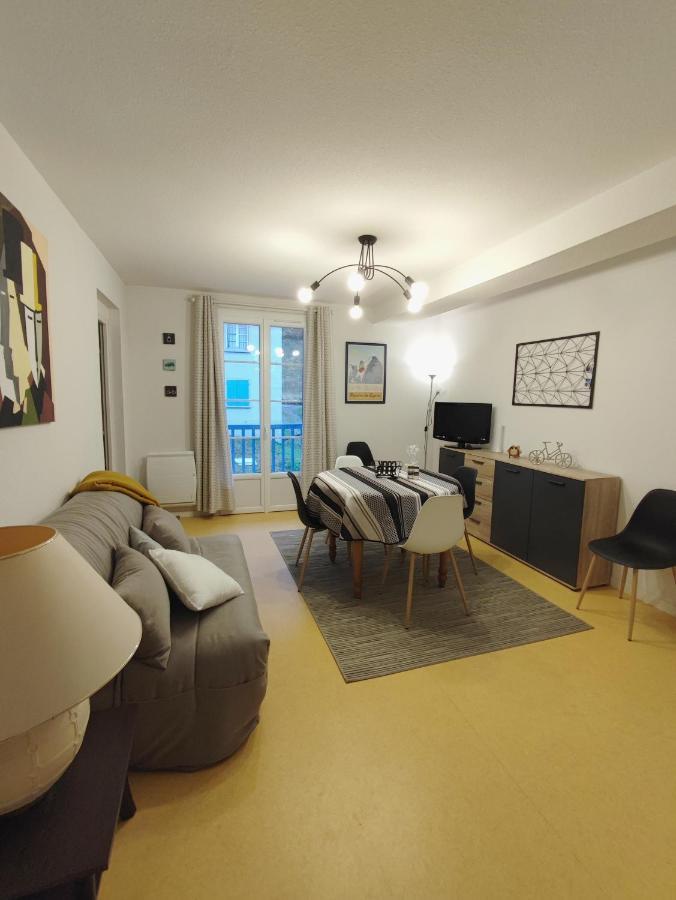 Grand Appartement En Rdc Vallee De กอมปอง ภายนอก รูปภาพ