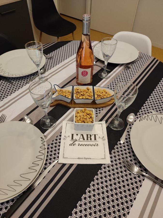 Grand Appartement En Rdc Vallee De กอมปอง ภายนอก รูปภาพ